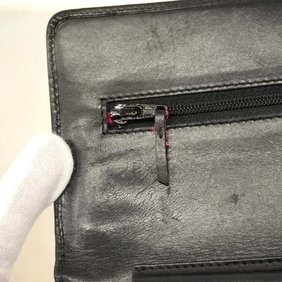 CHANEL Black Lambskin Leather Wallet - Picture 7 of 14